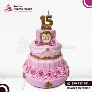 Torta 15 Años 3 pisos Masa Elástica